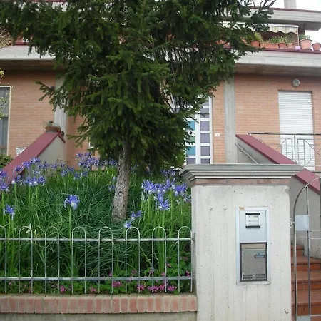 Casa Claudia Montecassiano