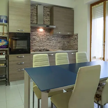 Casa Claudia Bed & Breakfast 3*